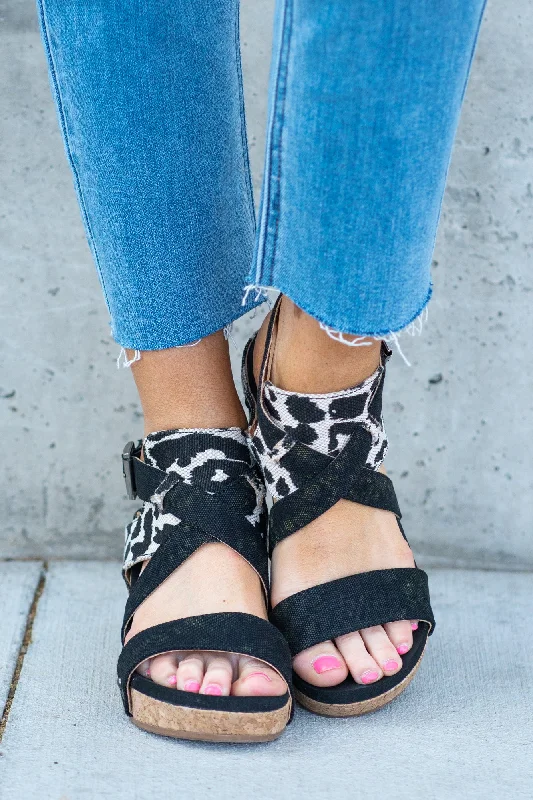 Claire Wedge Sandals Black